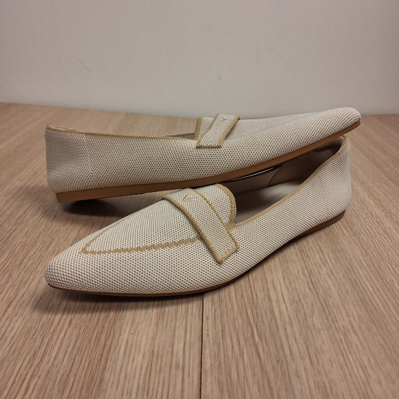 Vivaia Pointed Toe Loafers - Picture 2 of 8